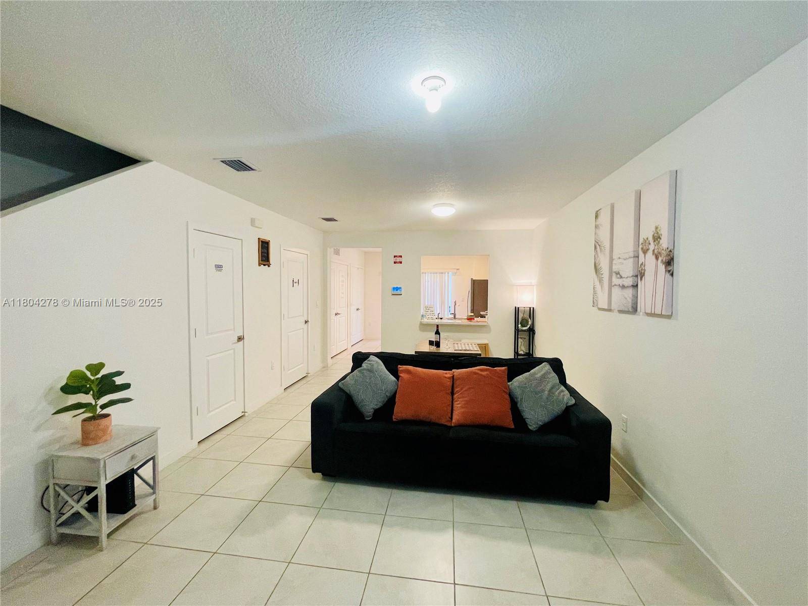 Florida City, FL 33034,452 NE 4th St