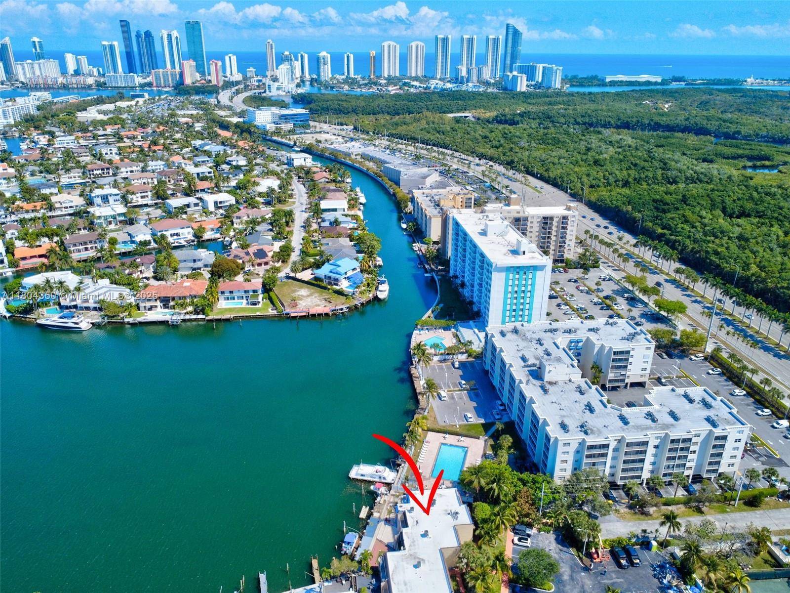 North Miami Beach, FL 33160,2807 NE 164th St #2