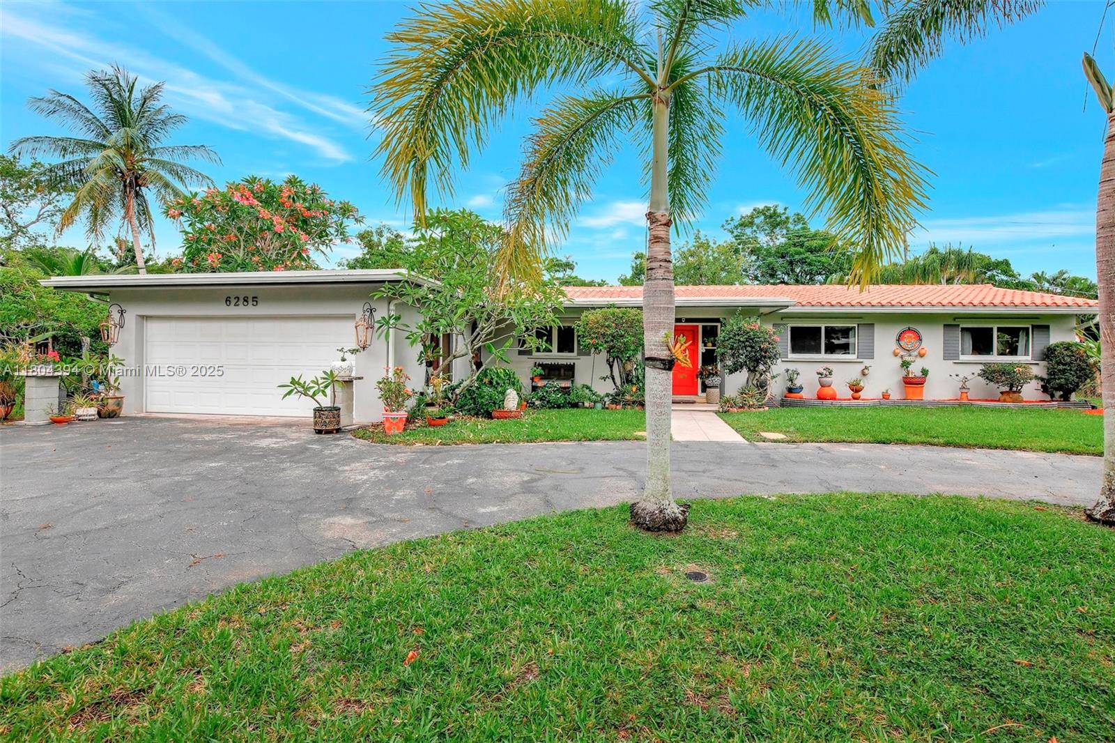 Plantation, FL 33317,6285 Pine Ter