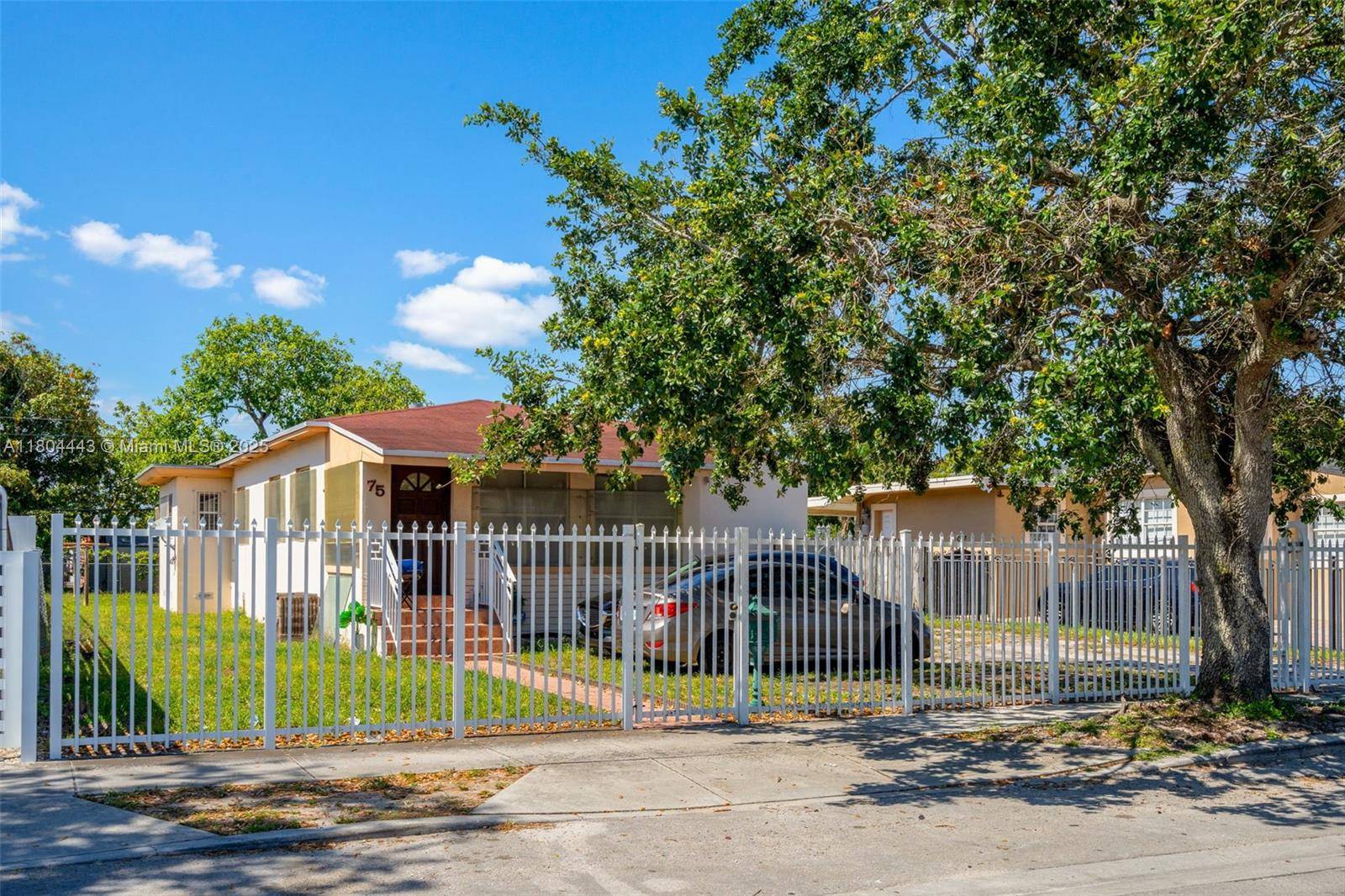 Hialeah, FL 33013,75 E 41st St