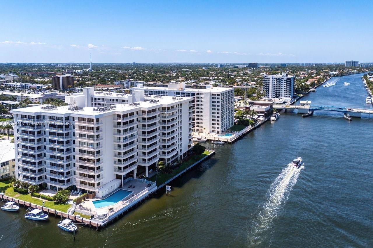 Fort Lauderdale, FL 33308,3100 NE 48th St #PH17