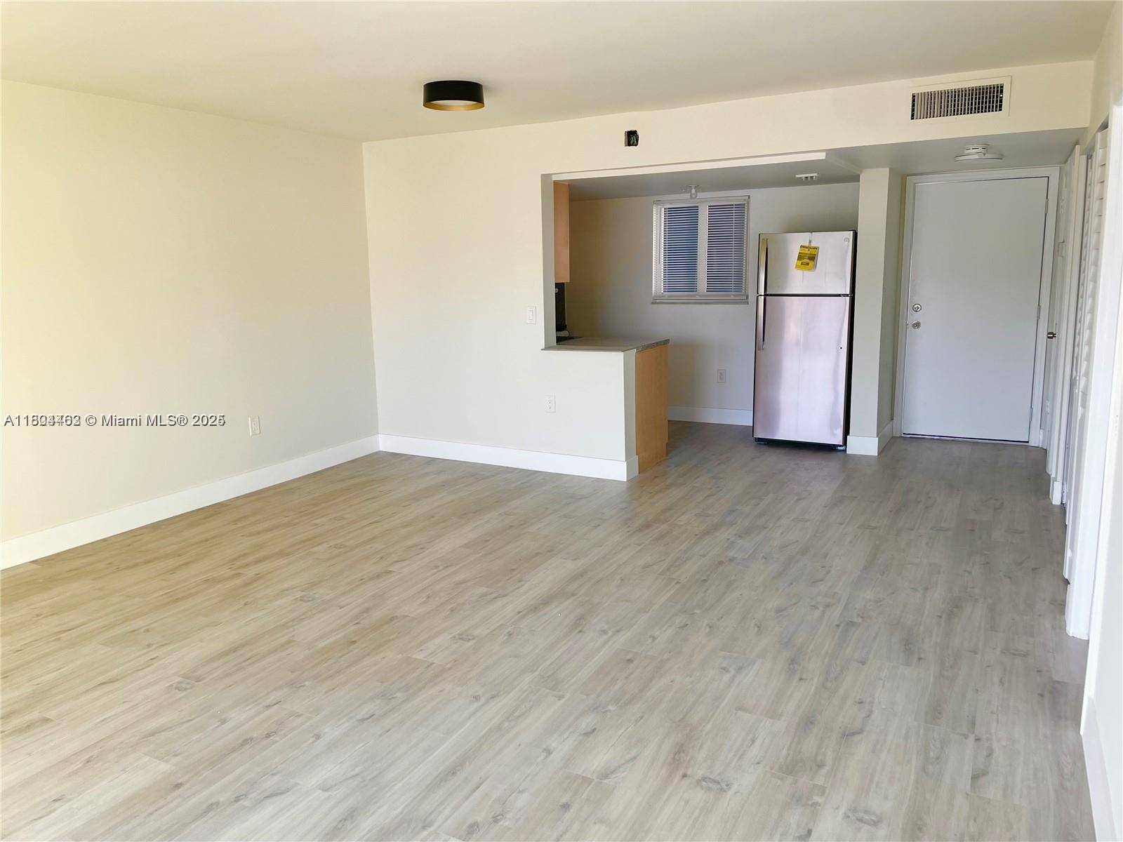 North Miami Beach, FL 33160,3626 NE 168th St #605