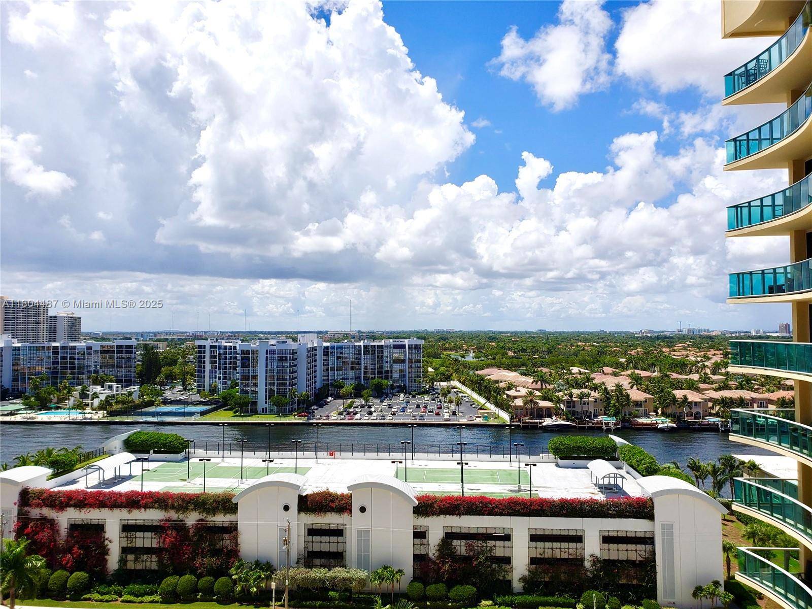 Hollywood, FL 33019,2501 S Ocean Dr #1231