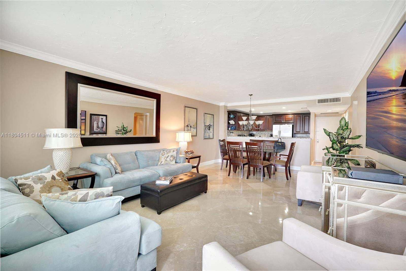 Hollywood, FL 33019,3725 S Ocean Dr #1014