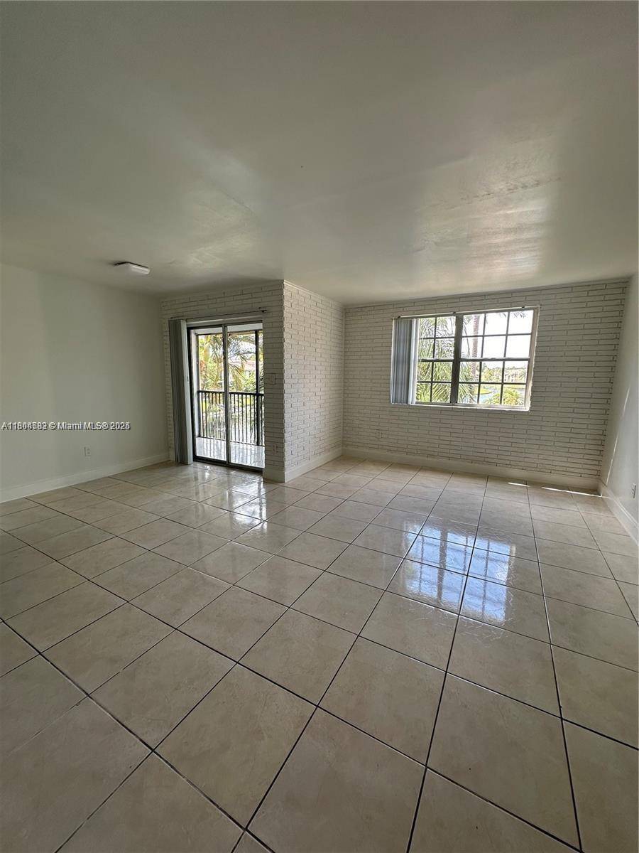 Pompano Beach, FL 33069,1269 SW 46th Ave #2408