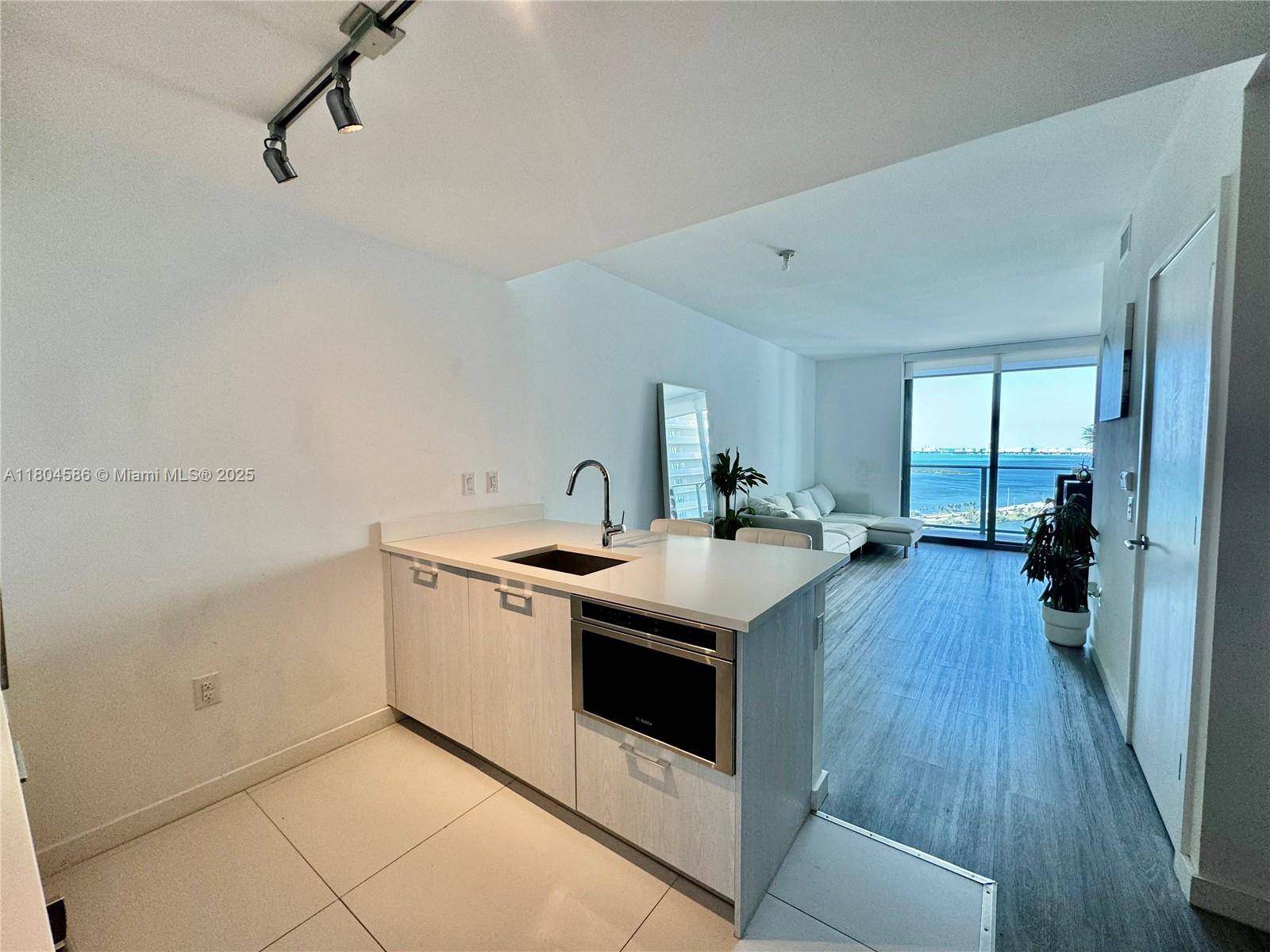Miami, FL 33137,501 NE 31st St #2903