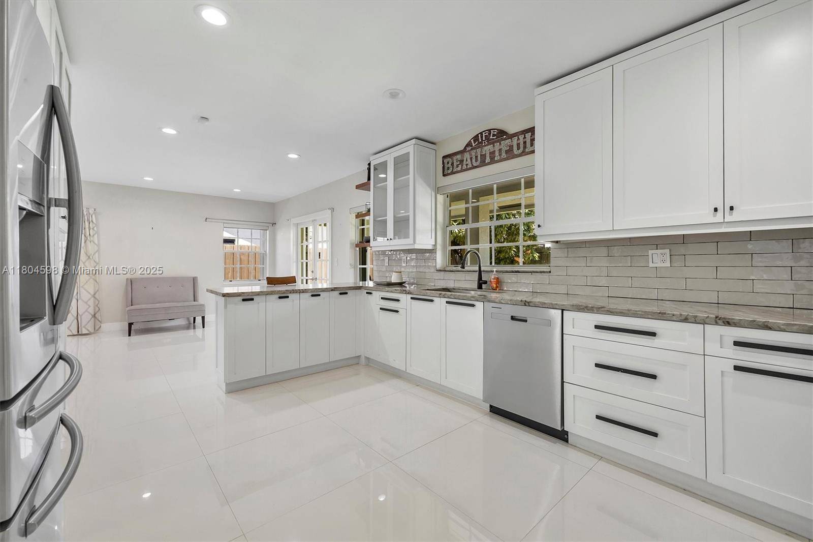 Miami, FL 33173,8906 SW 69th St