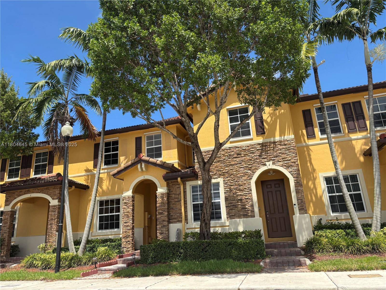 Cutler Bay, FL 33190,9001 SW 227th St #4