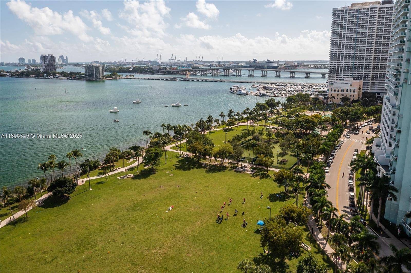 Miami, FL 33137,2001 Biscayne Blvd #2306