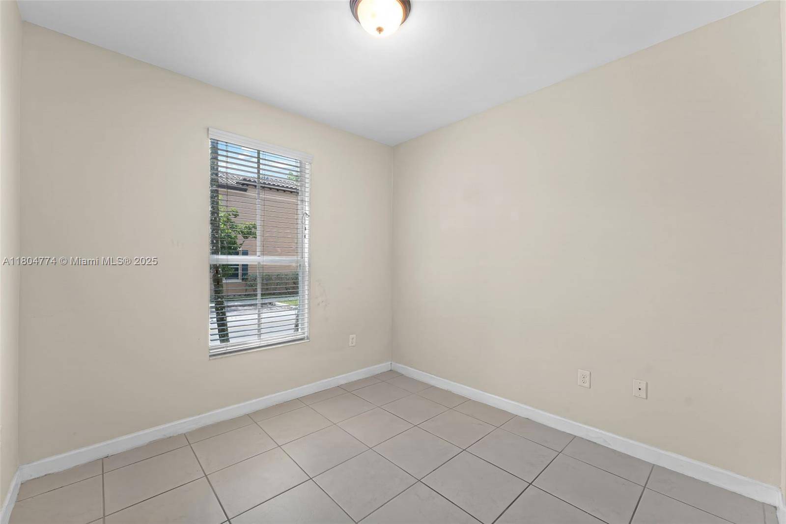 Miami, FL 33196,17077 SW 93rd St