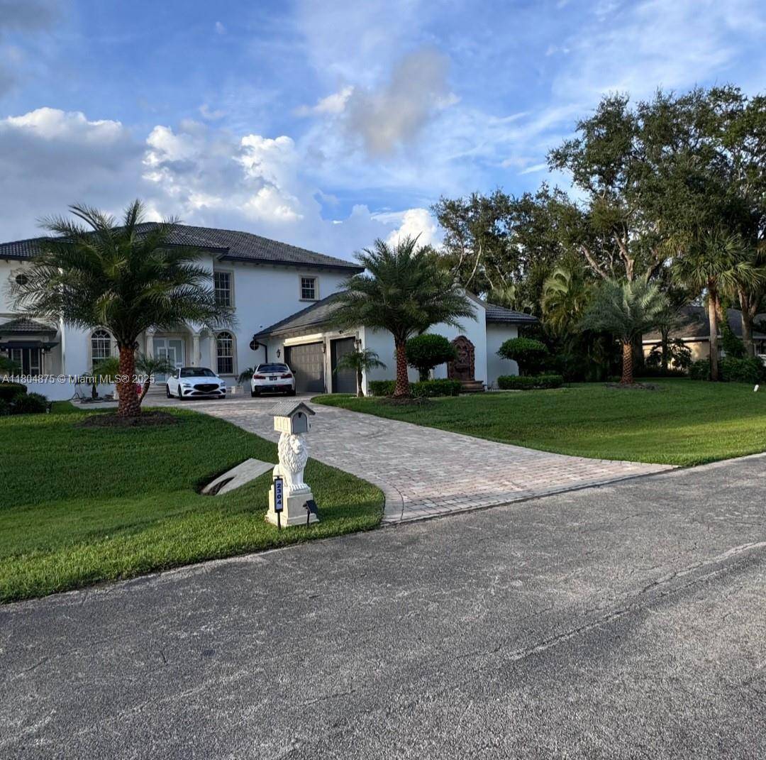 Fort Pierce, FL 34981,2304 Winding Creek Ln