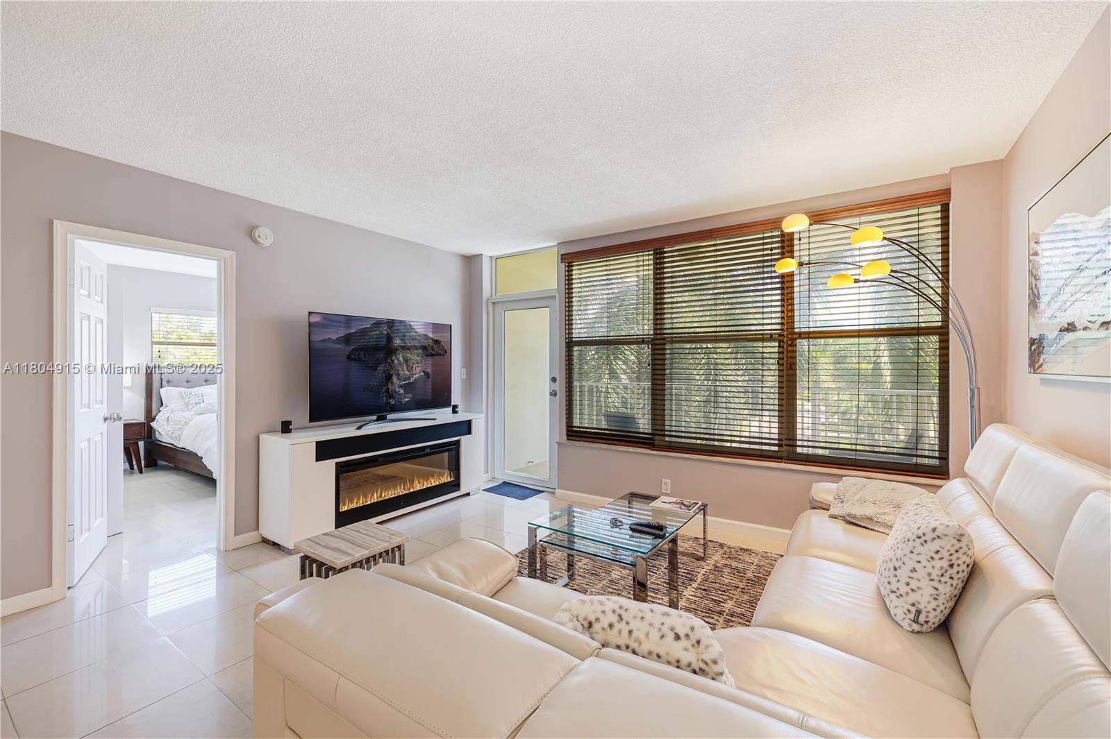 Hallandale Beach, FL 33009,3181 S Ocean Dr #308