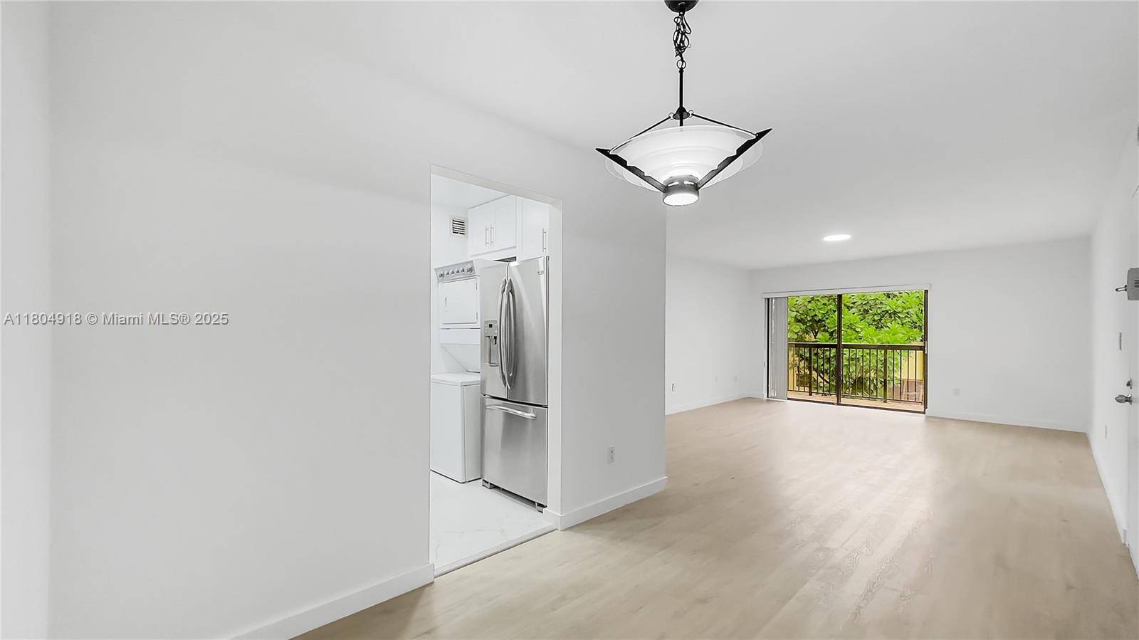 Miami, FL 33143,7975 SW 86th St #227