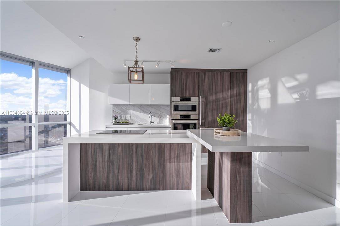 Miami, FL 33132,851 NE 1st Ave #2904