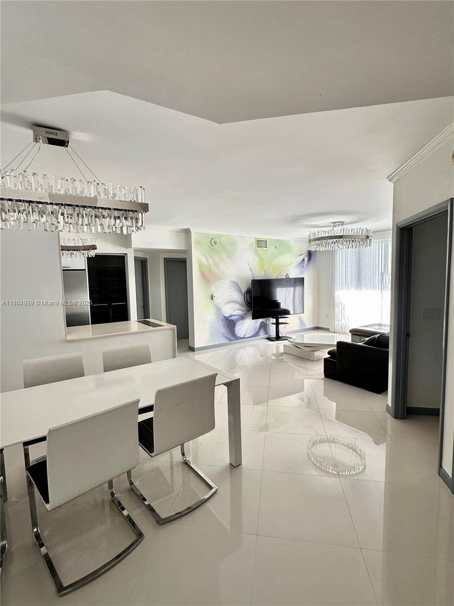 Sunny Isles Beach, FL 33160,17100 N Bay Rd #1404