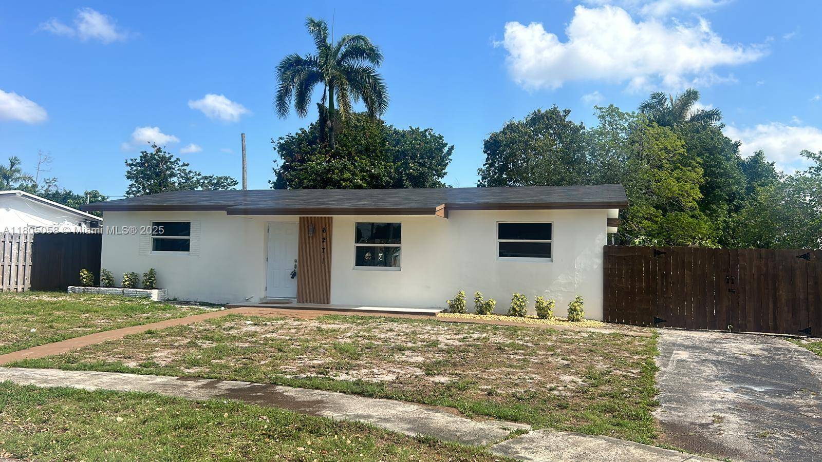 Hollywood, FL 33024,6271 Farragut St