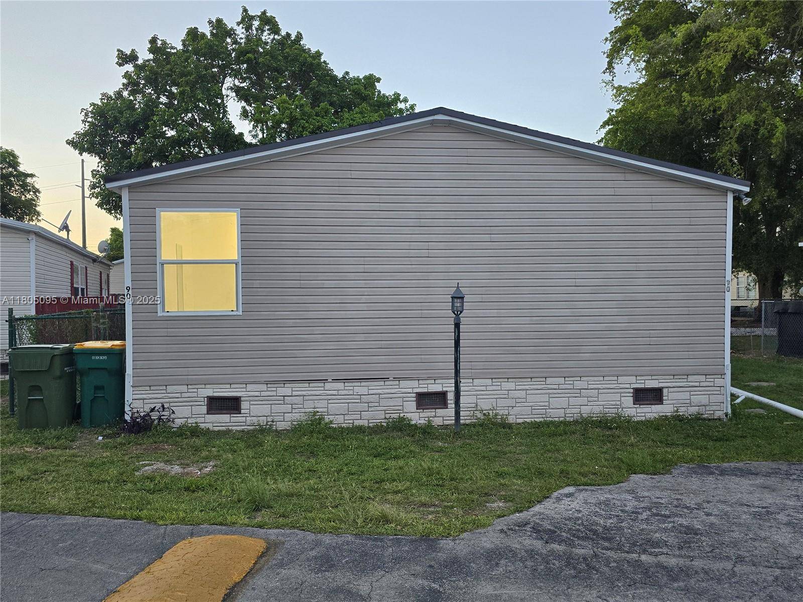 Homestead, FL 33030,220 NE 12th Ave Unit 90