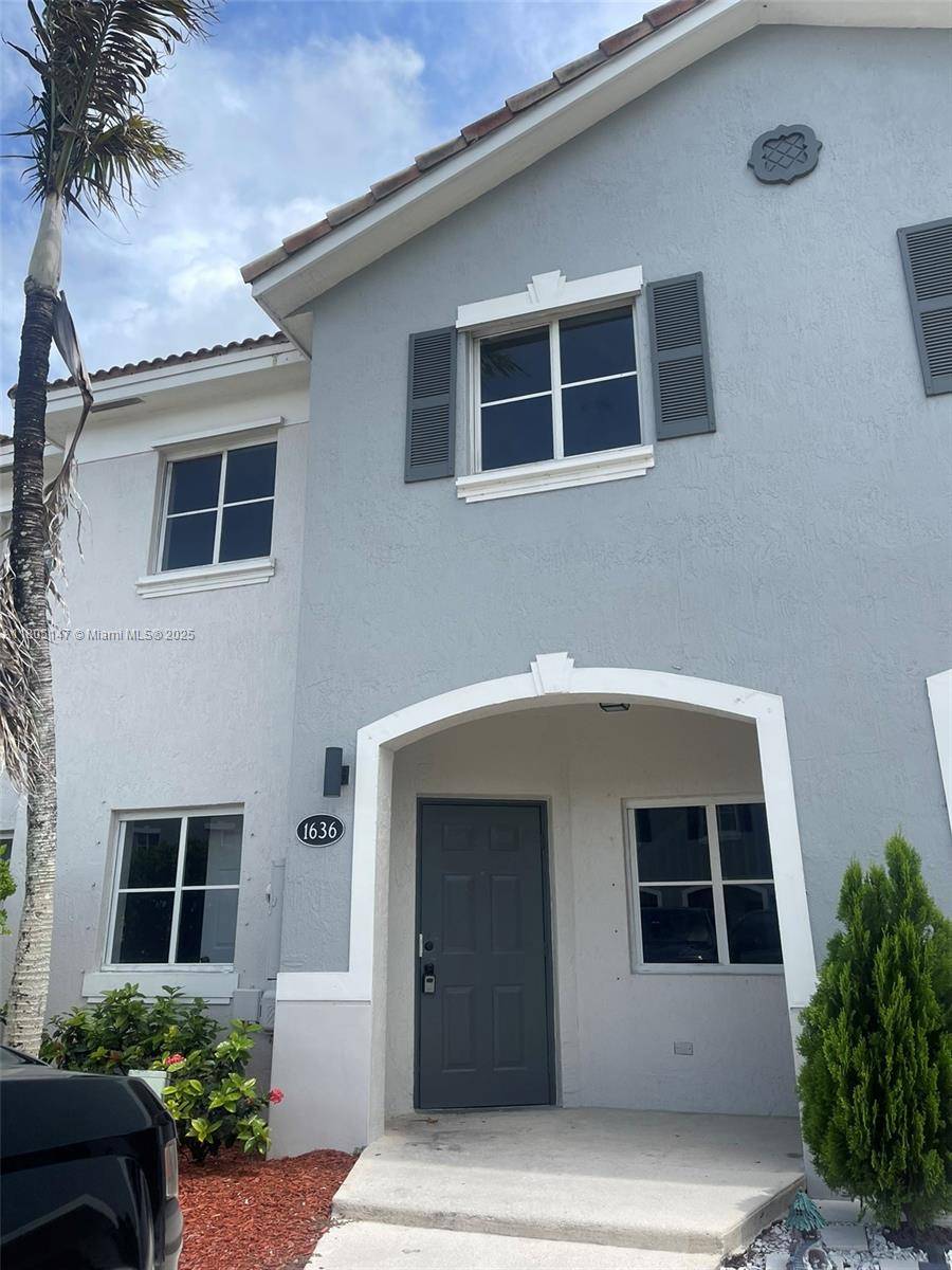 Homestead, FL 33035,1636 SE 30th St #1636