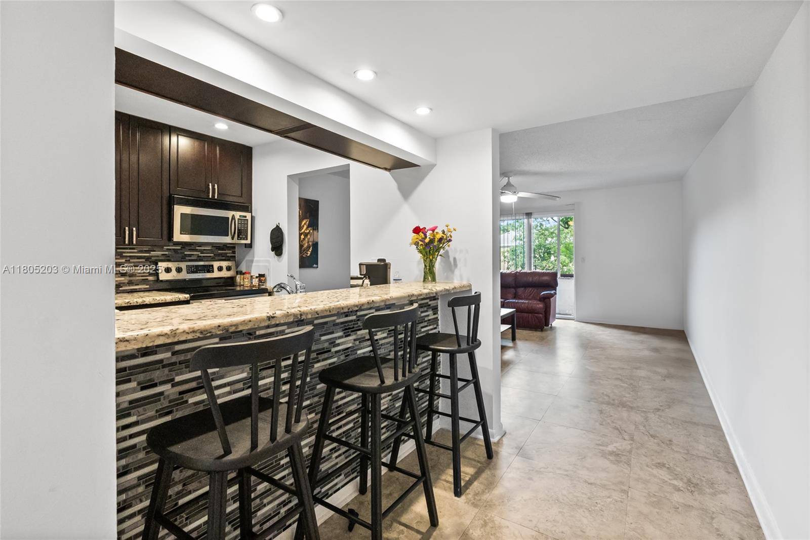 Coral Springs, FL 33065,10772 La Placida Dr #7-203