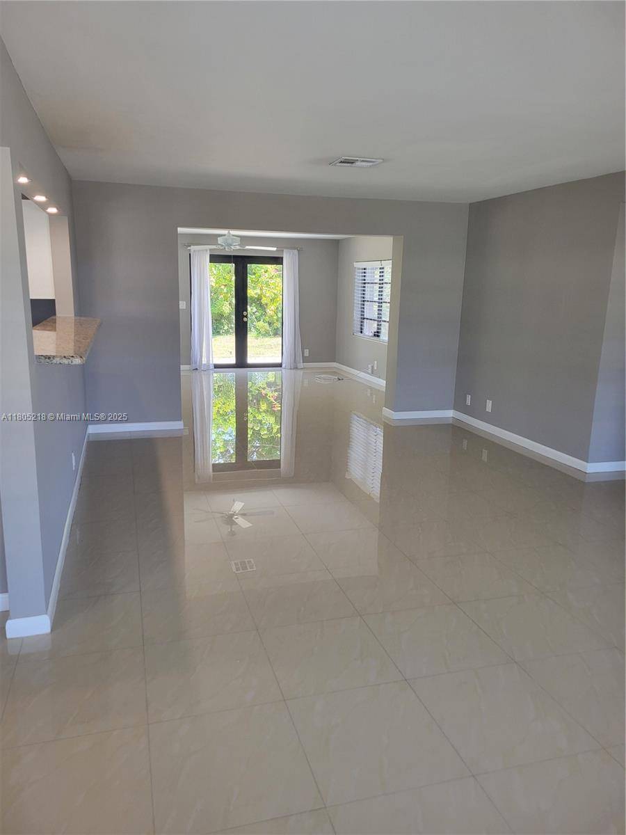 Boca Raton, FL 33431,485 NE 34th St