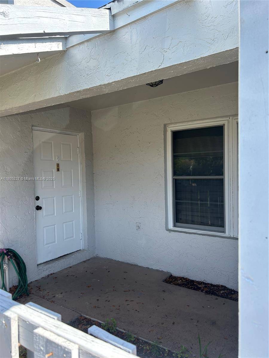 Davie, FL 33328,8631 Bridle Path Ct
