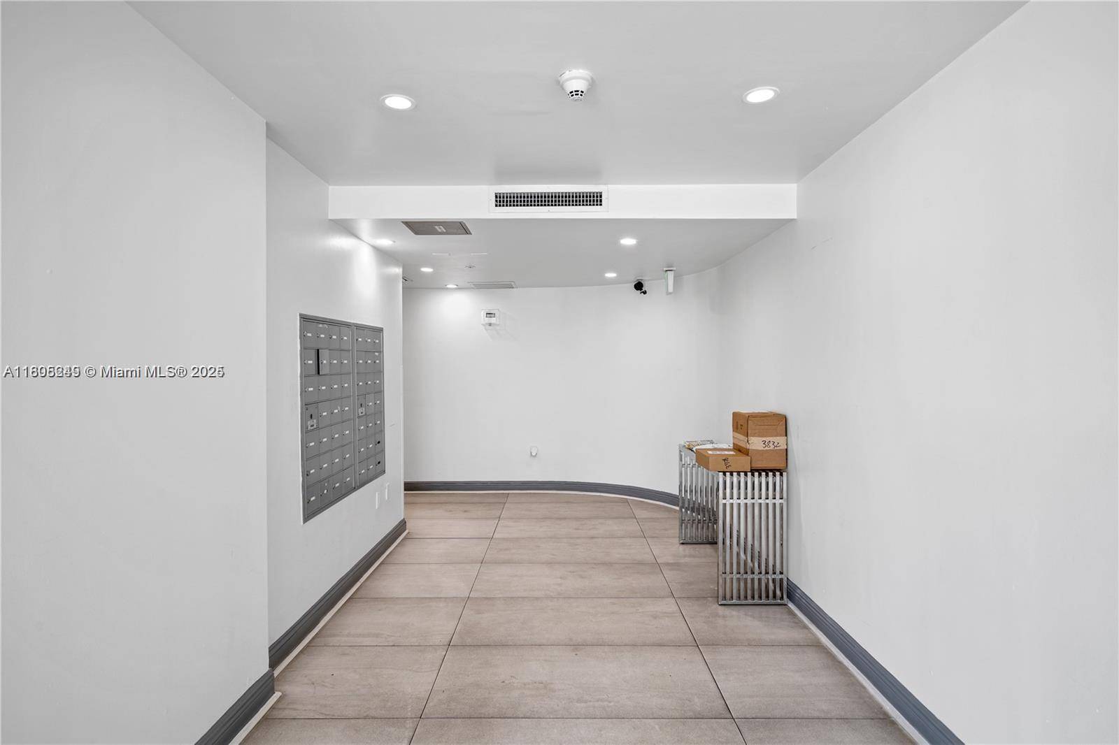 Miami Beach, FL 33141,6362 Collins Ave #502
