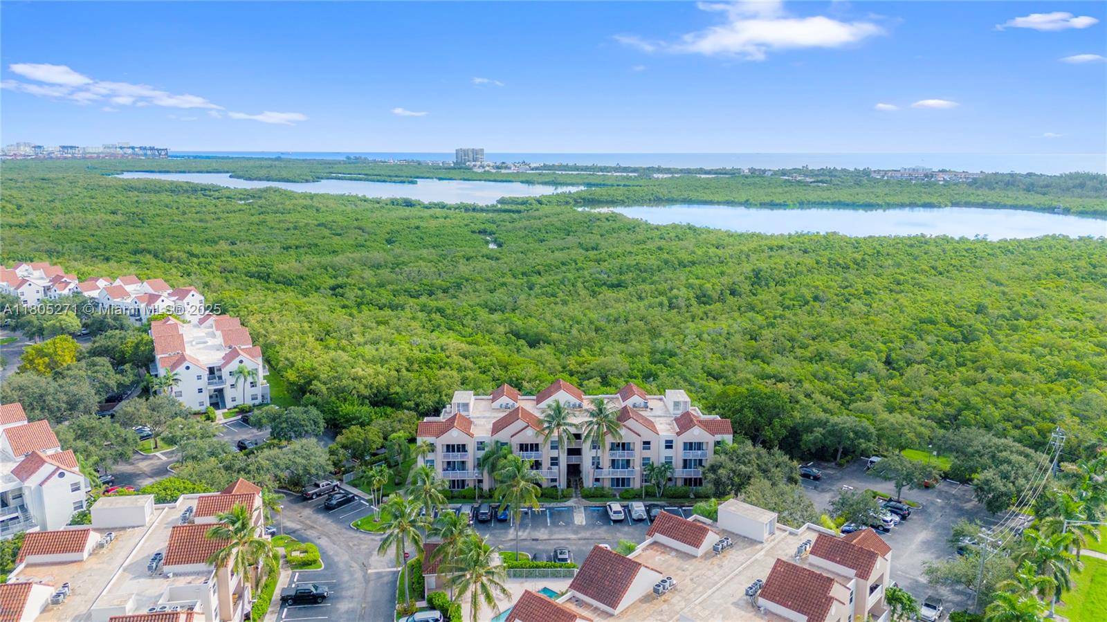 Hollywood, FL 33019,2721 Ocean Club Blvd #305