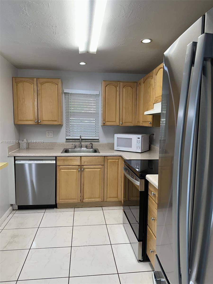 Davie, FL 33314,6620 SW 41st St #6620