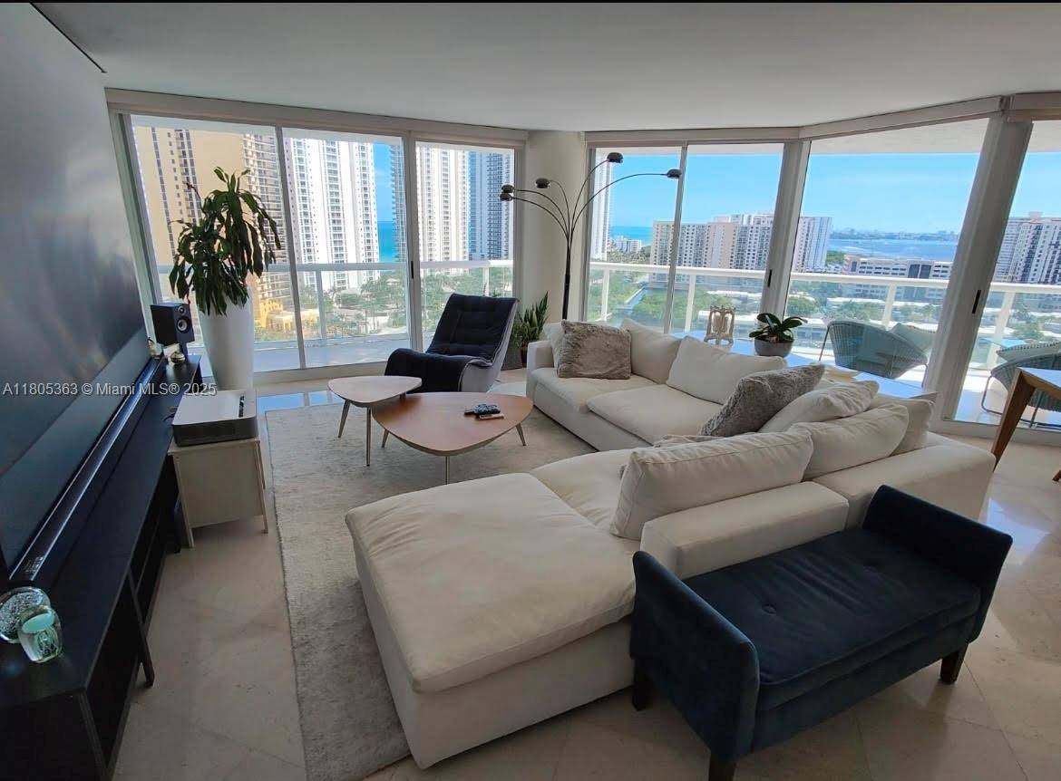 Sunny Isles Beach, FL 33160,16400 Collins Ave #1743