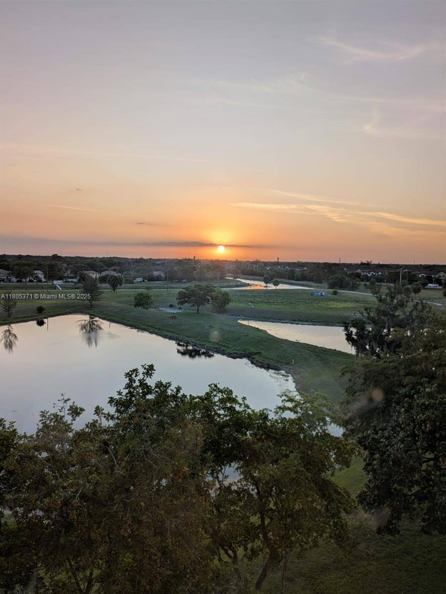 Pompano Beach, FL 33069,3090 N Course Dr #708