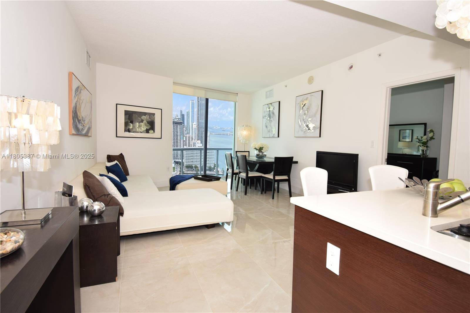 Miami, FL 33132,1900 N Bayshore Dr #2804