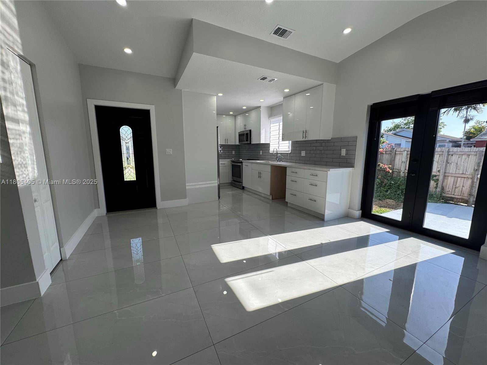 Miami, FL 33177,12237 SW 193rd St
