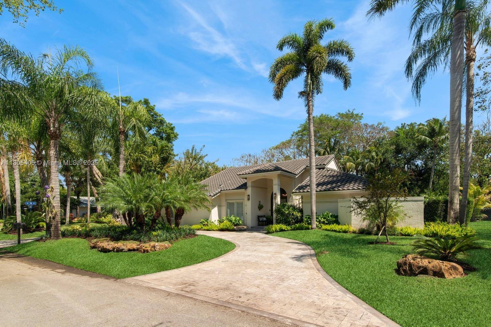 Palmetto Bay, FL 33157,7395 SW 166th St