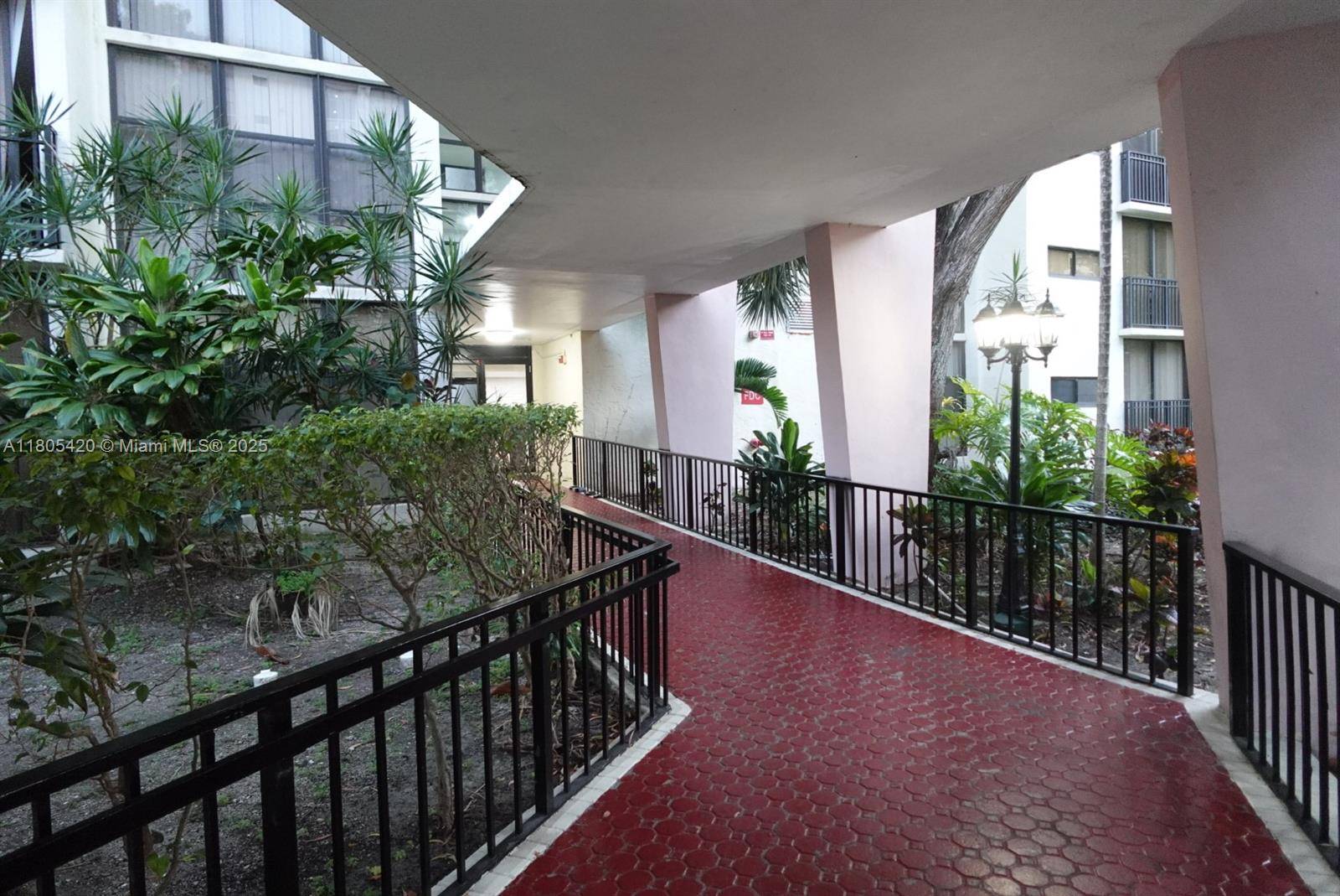 Sunny Isles Beach, FL 33160,17011 N Bay Rd #408
