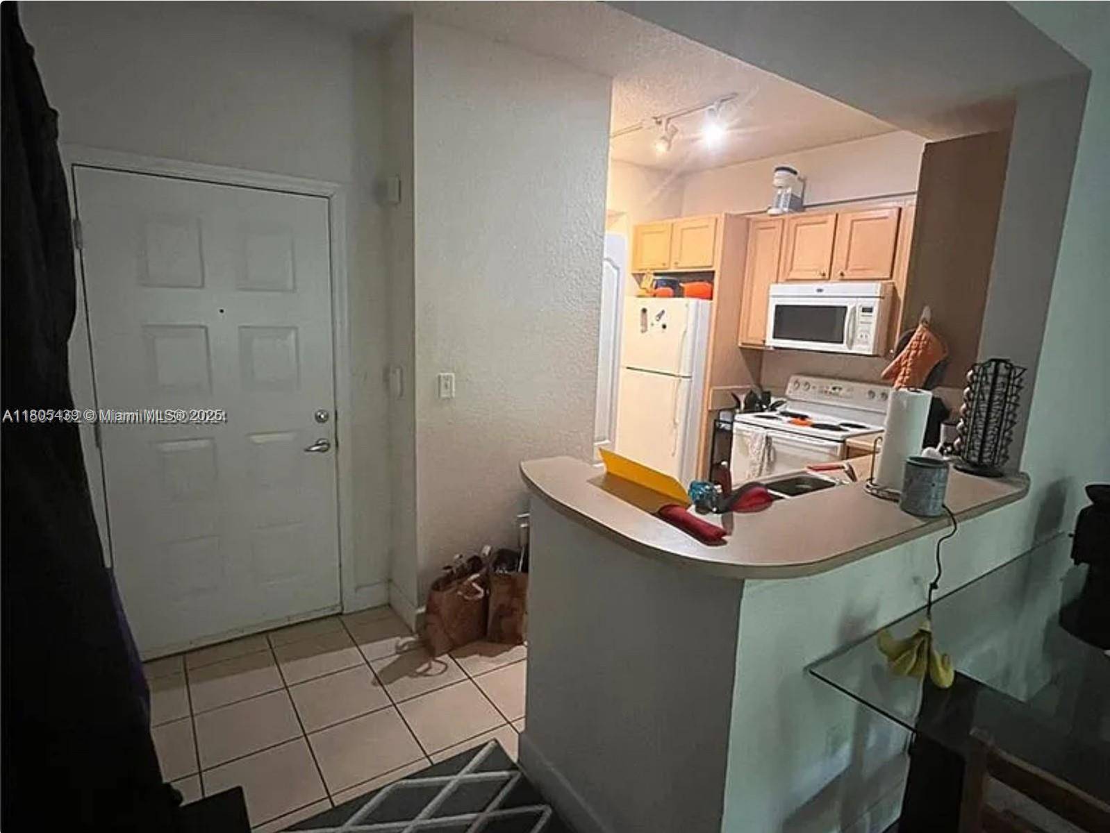 South Miami, FL 33143,6001 SW 70th St #330
