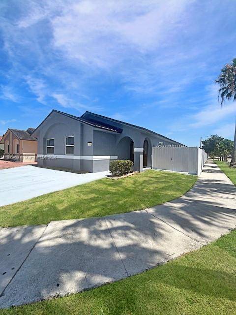 Hialeah, FL 33018,2896 W 73rd St