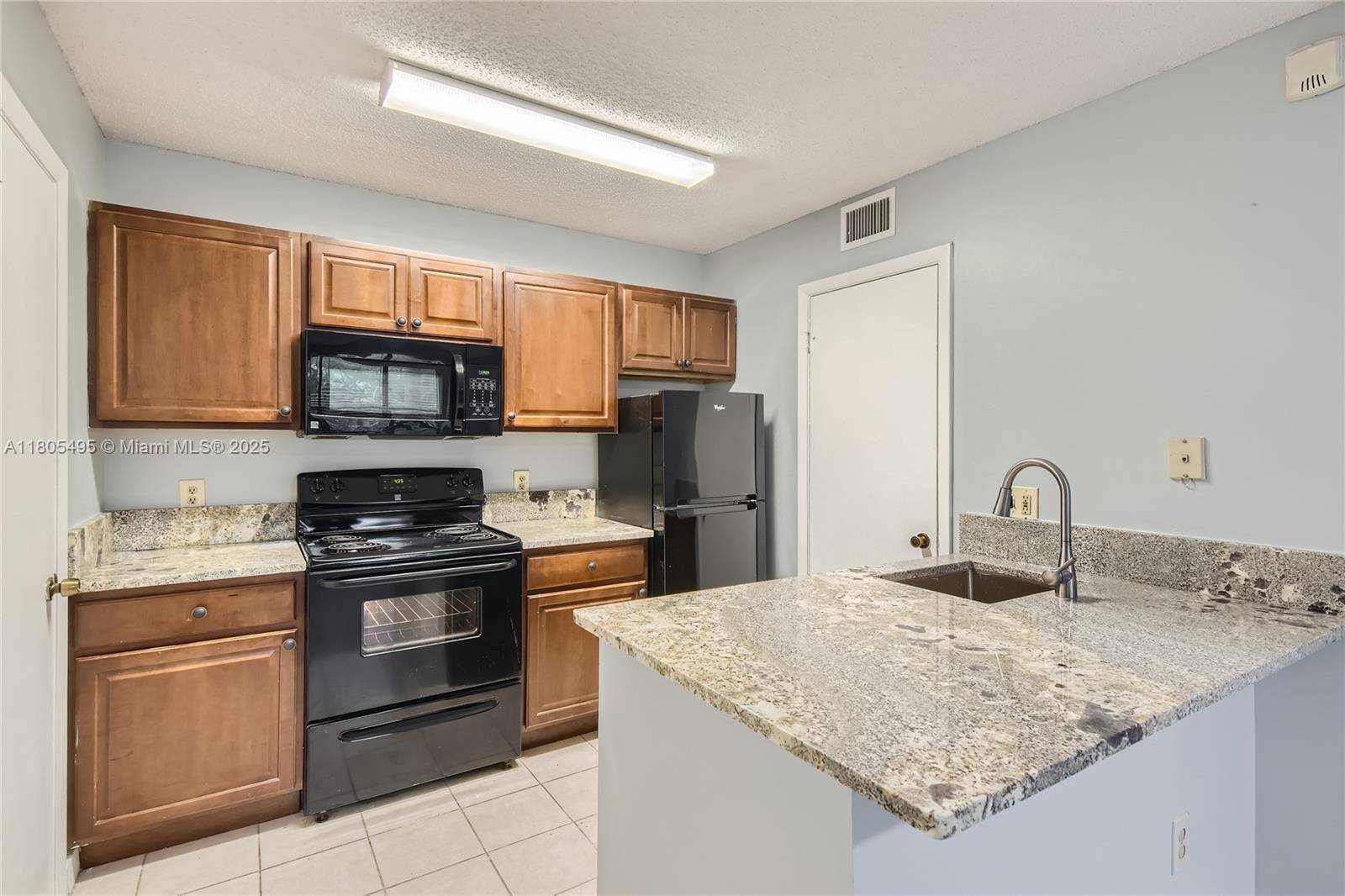 Pompano Beach, FL 33069,4441 W Mcnab Rd #27
