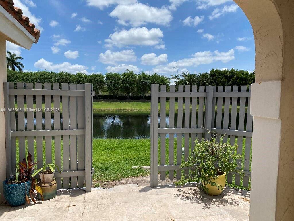 Weston, FL 33326,1510 Springside Dr