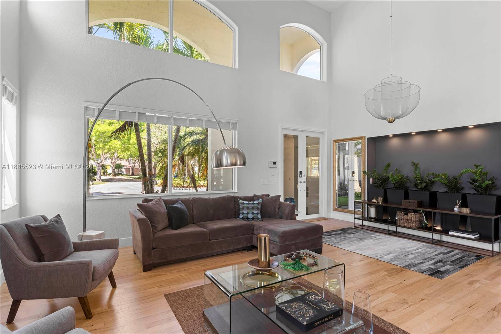 Weston, FL 33331,3905 Pinecrest Ct