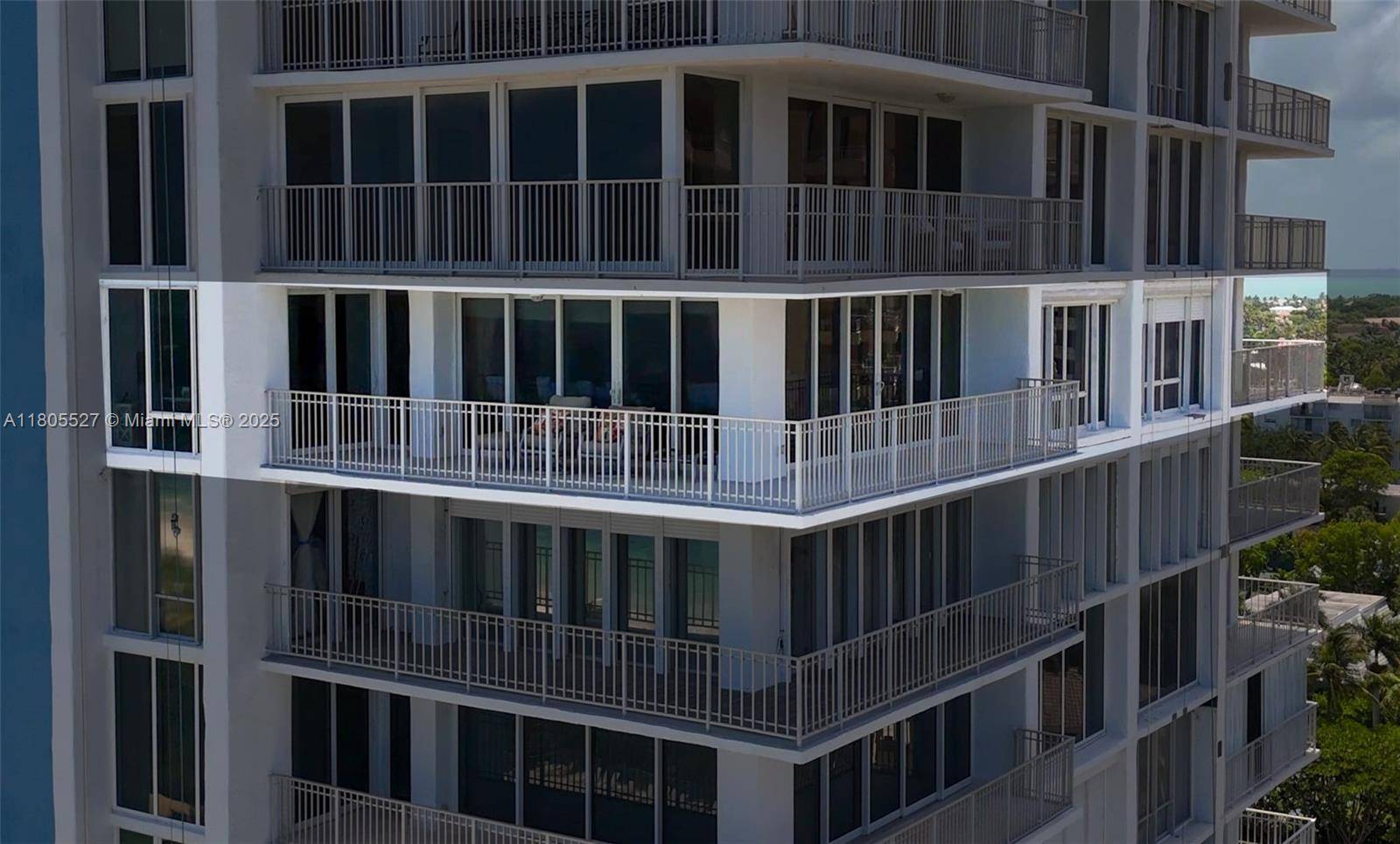 Key Biscayne, FL 33149,881 Ocean Dr #13H
