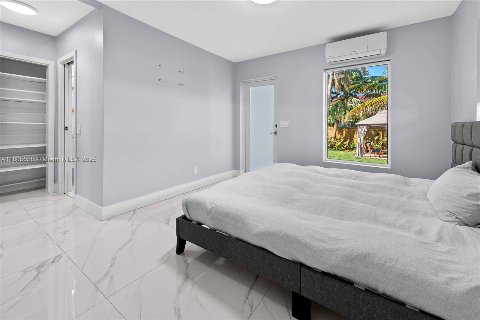 Hollywood, FL 33019,1025 Washington St