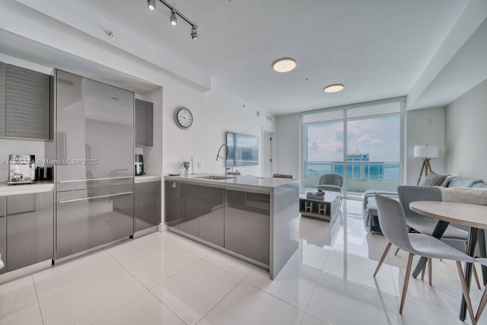 Miami, FL 33131,1080 Brickell Ave #3802