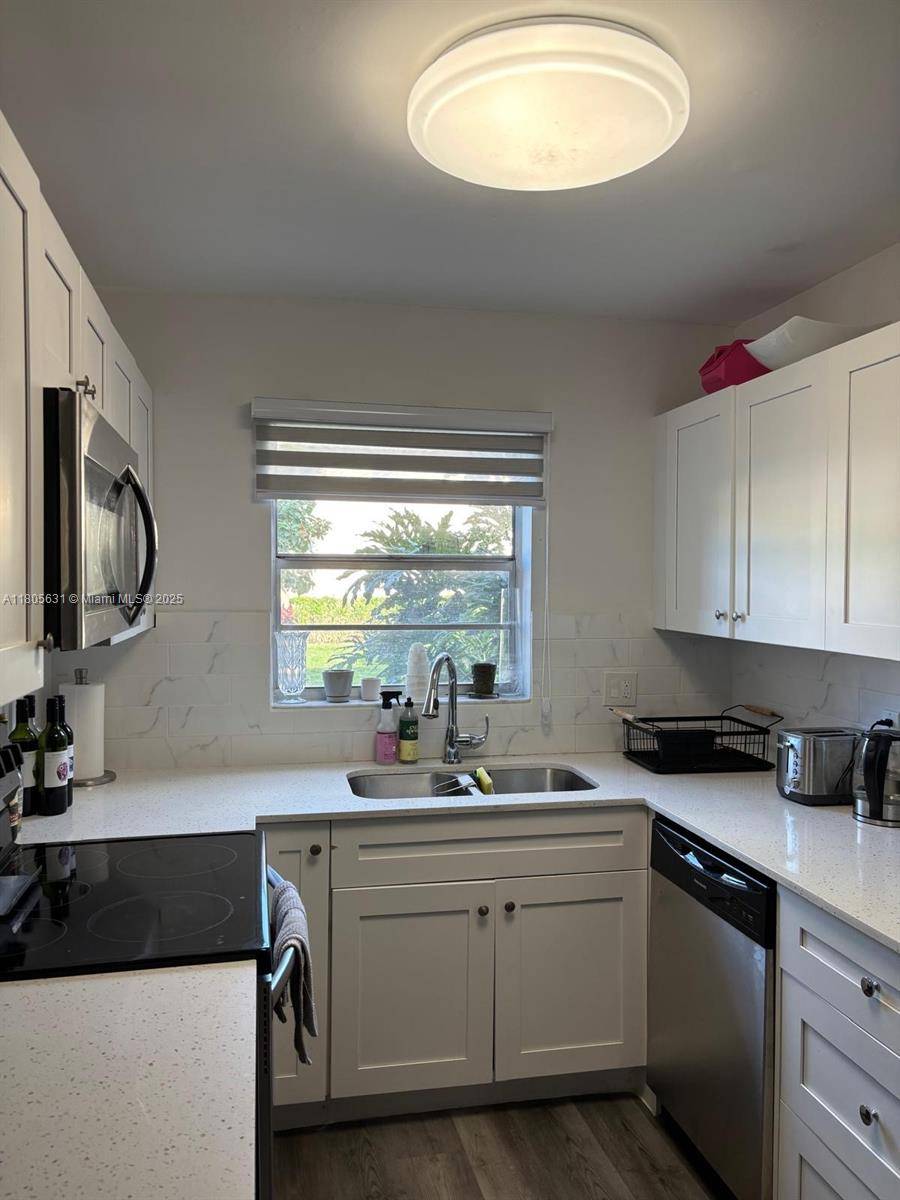 Boca Raton, FL 33486,1291 NW 13th St #353D