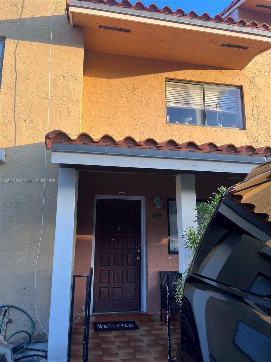 Hialeah, FL 33016,2740 W 62nd St #104