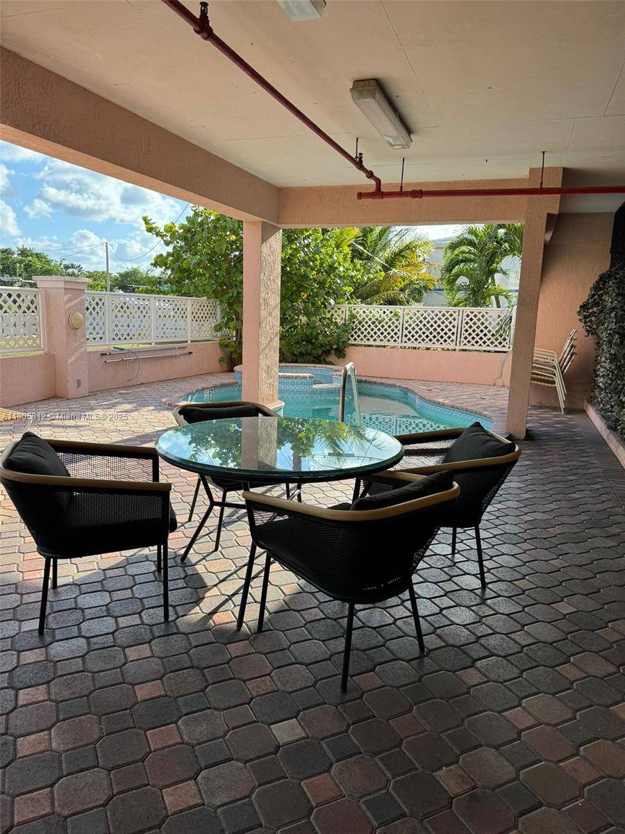 Surfside, FL 33154,8816 Collins Ave #304