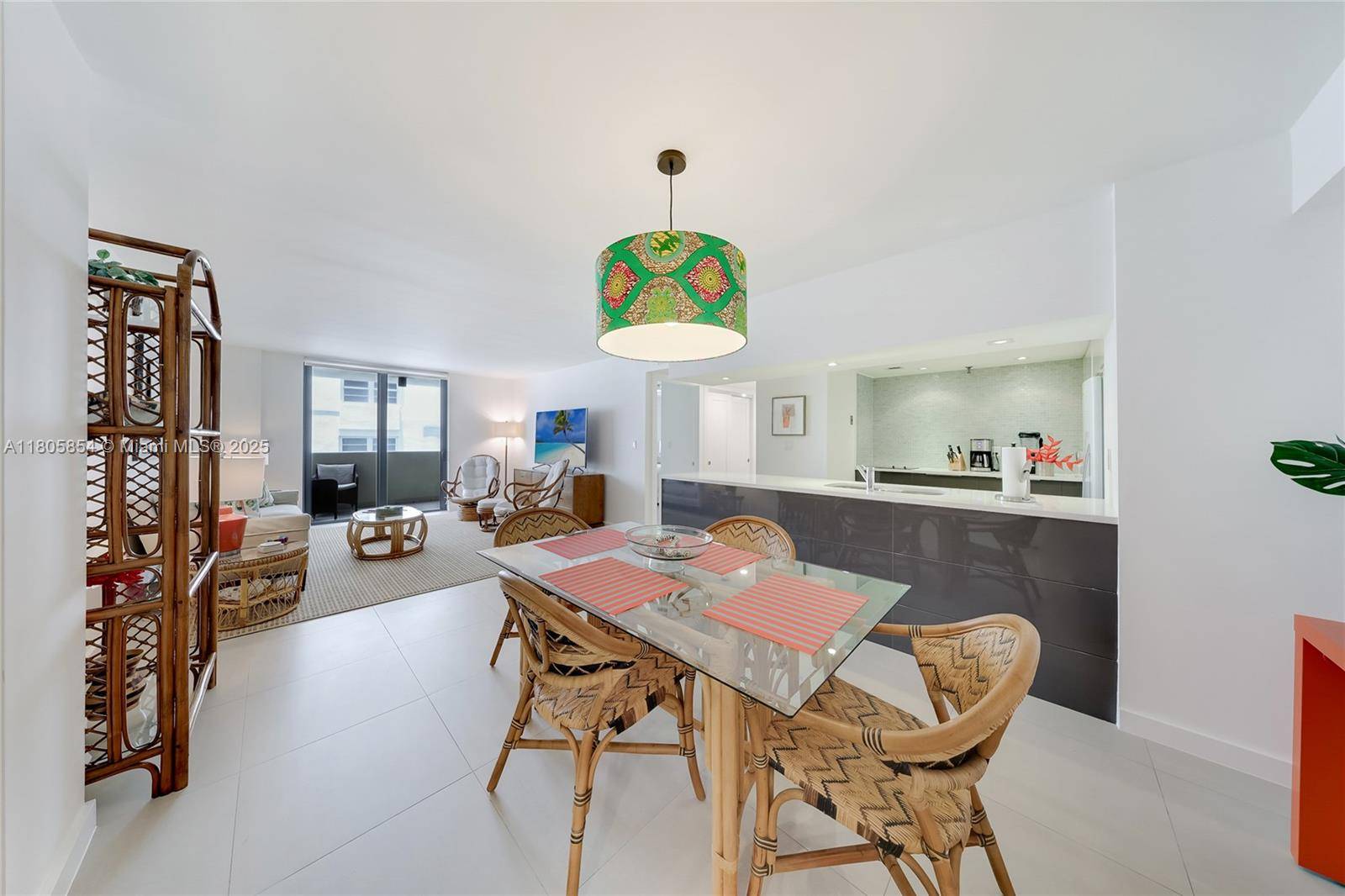 Miami Beach, FL 33139,1621 Collins Ave #807