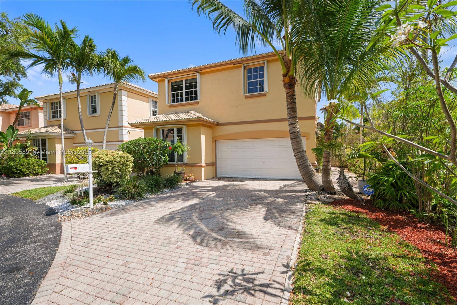 Hollywood, FL 33019,1282 Grant Ct