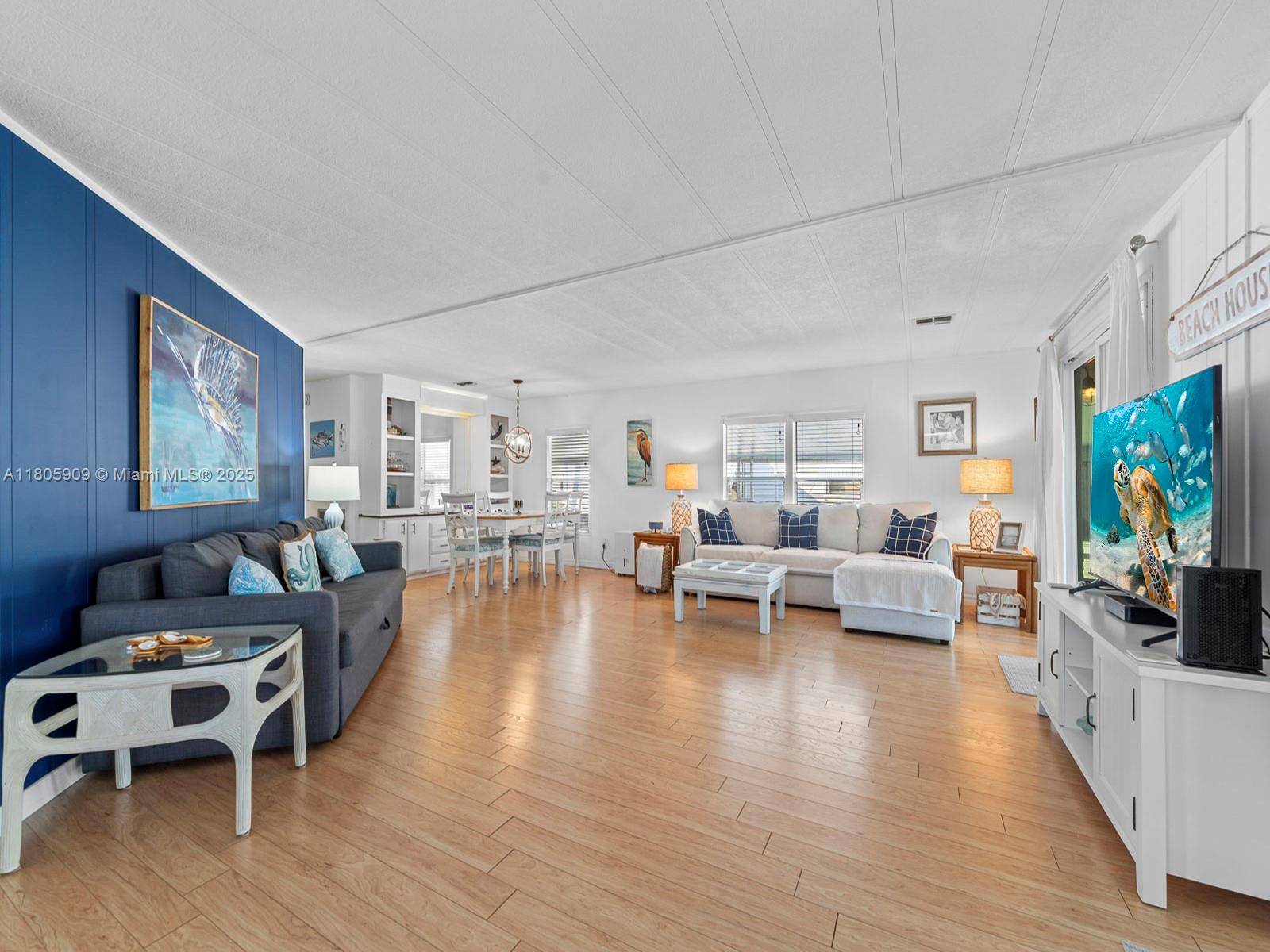 Key Largo, FL 33037,806 S Jade Dr #806