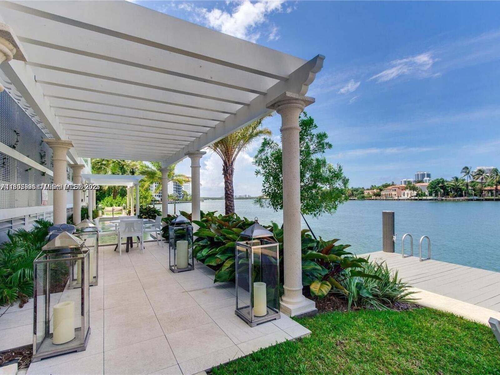 Bay Harbor Islands, FL 33154,9821 E Bay Harbor Dr #805