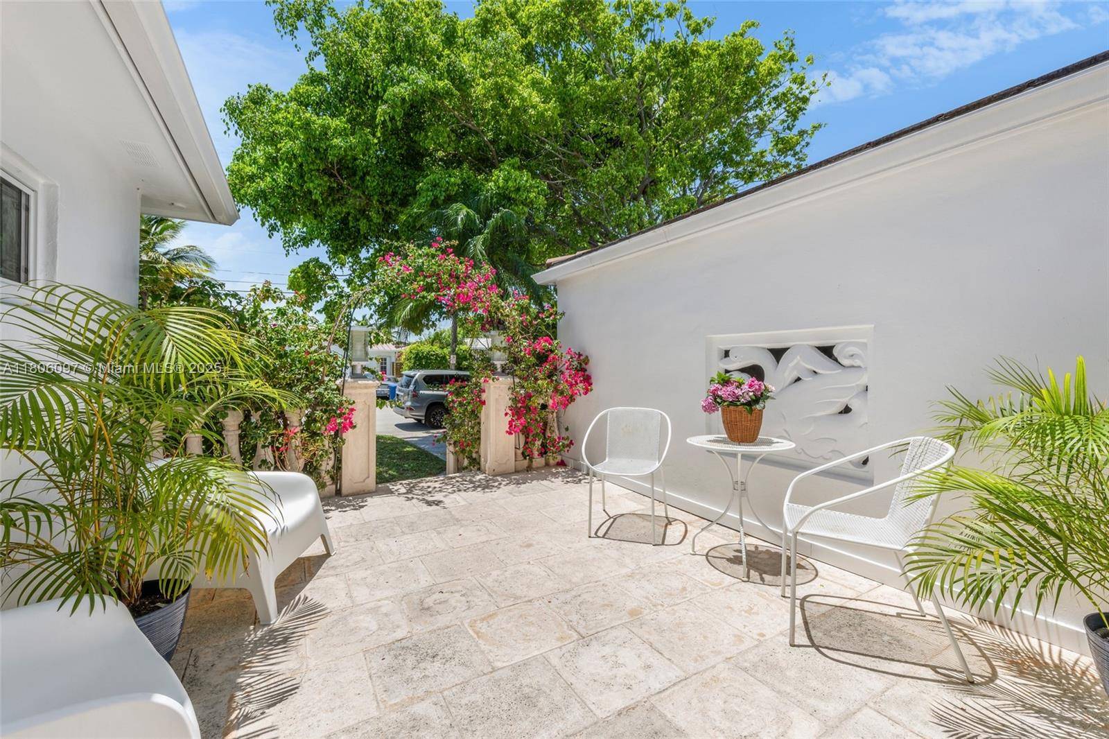 Surfside, FL 33154,9057 Emerson Ave